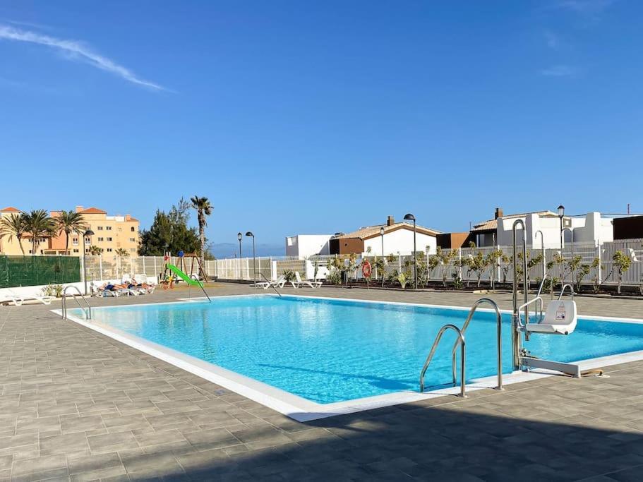 Pueblo Majorero: Luxury Apartment with Terraces, Pools & Beach Access Caleta De Fuste Exterior photo